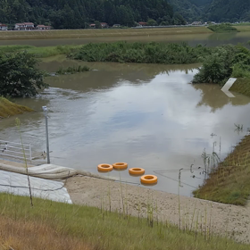 お盆休みの画像