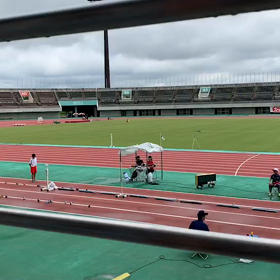 藤﨑怜くん 走り幅跳び(助走側から)の画像