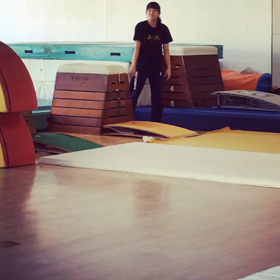 娘跳び箱6段合格の画像