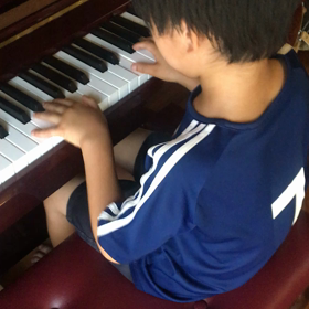 ピアノの画像