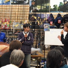 井上さん&タケちゃん かっ飛び棒使い方の解説の画像