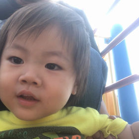 ゆっくん と滑り台の画像