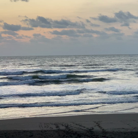 4月2日千葉北、東浪見の朝の波の画像