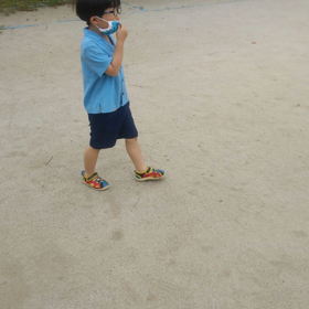 食  前の公園の画像