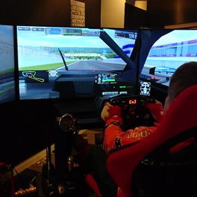 D.D.Rレーシングシュミレーターの画像