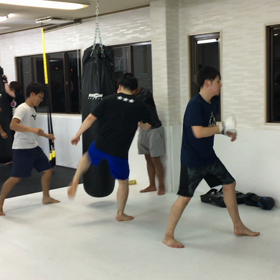 みんなで仲良くサンドバッグ30秒連打の画像