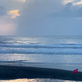 8月15日千葉北、東浪見の朝の波の画像