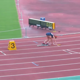 クラブ交流 女子リレー銅メダルの画像