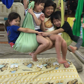 仲良しブランコの画像