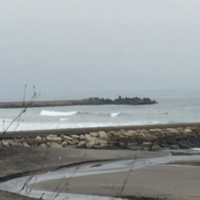 4月24日千葉北、東浪見の朝の波の画像