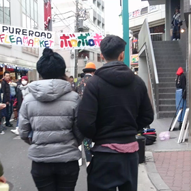 ボロボロ市の画像