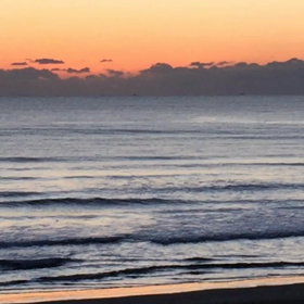 1月11日千葉北、東浪見の朝の波の画像