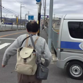 走ると、左肩が固まっているのでダメの画像