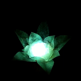 100均のライトをリメイクの画像