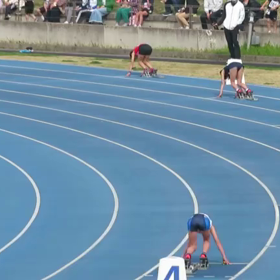 女子リレーＢチームの画像