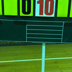 ビーチボールバレーの得点ボード。の画像