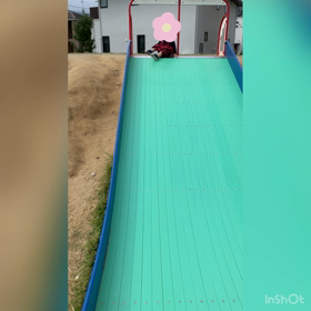 すべり台の画像