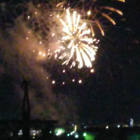 雨上がりの花火の画像