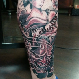 ゲイシャとハンニャマスクタトゥーの画像