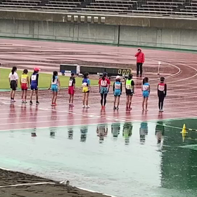 ４年女子800m１組目①の画像