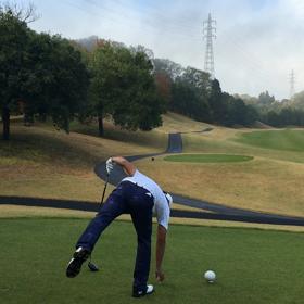 ドラコンチャンピオン 南出プロ ドライバーショットの画像