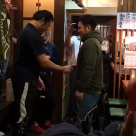 トリプルスリーの画像