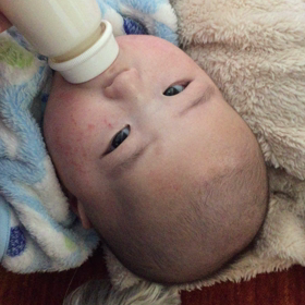 みるくを飲むの画像