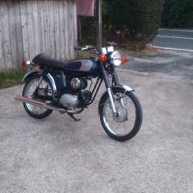 ヤマハ YB-1 エンジン始動動画の画像