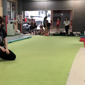 バック宙、練習中✨の画像