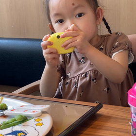 お子さまランチのおもちゃの画像