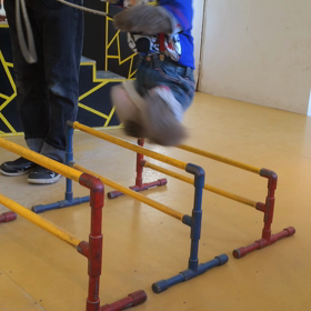 おさるの国の画像