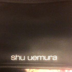 シュウウエムラのバッグの画像