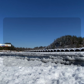 明日（1月15日）は雪のため運営は中止の画像