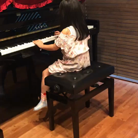 お家にピアノがきたよの画像