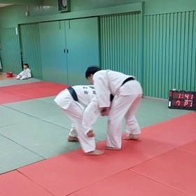 親子対決の画像