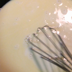 こんな時間に食べるから太るのよね〜(๑˃̵ᴗ˂̵)の画像