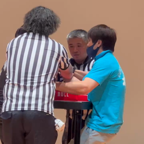 東口vsホーリーの画像