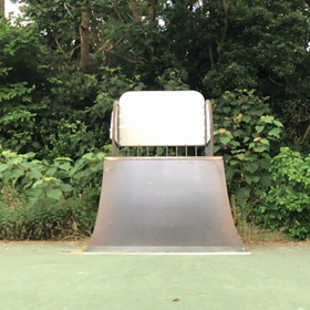 早朝サーフスケートの画像