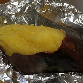 今日の朝食は芋、デールとチップ君も参加の画像