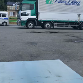 大型車トラックの画像