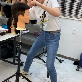 今日もカットレッスン！の画像