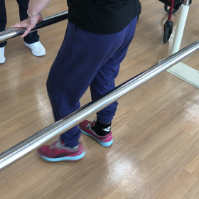 カニ歩きの画像