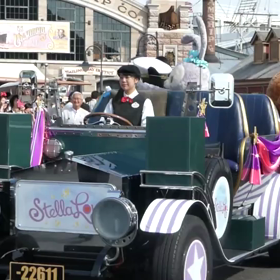 ステラ・ルーのグリーティングドライブの画像