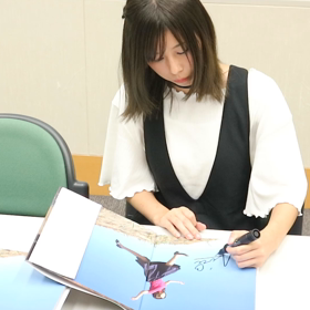 初めてのサイン書き。 | 有村藍里オフィシャルブログ Powered by