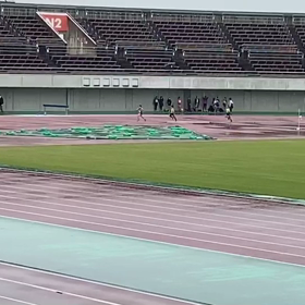 ４年男子800m１組目④の画像