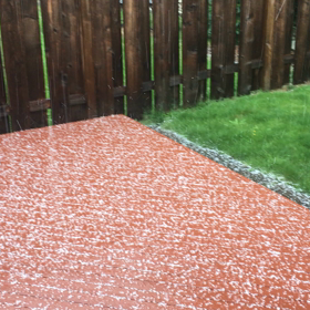 雨の日はデッキがうるさいねの画像