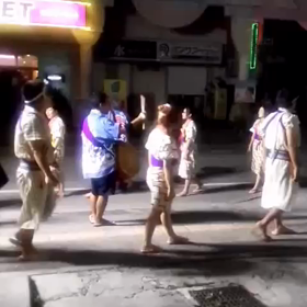 沖縄のお盆風景の画像