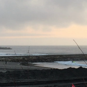 8月13日千葉北、東浪見の朝の波の画像