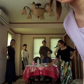 歌いながら踊るセビジャーナスのスペイン語クラスの画像