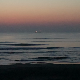 3月12日千葉北、東浪見の朝の波の画像